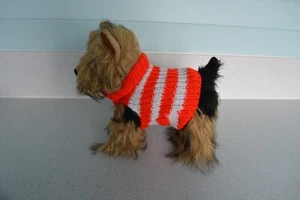 XS 6" HAND KNITTED DOG COAT / JUMPER RED / WHITE CHIHUAHUA / YORKIE TERRIER - Picture 1 of 7