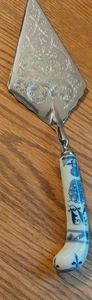 Vintage Blue Onion Porcelain Handle Stainless Steel Pie Cake Server Cutter - Picture 1 of 6