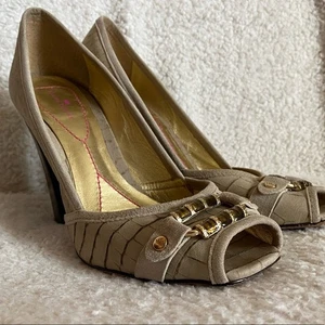 Elaine Turner Shoes Size 9 Tan Embossed Suede Peep Toe Heels “Valerie”  - Picture 1 of 6