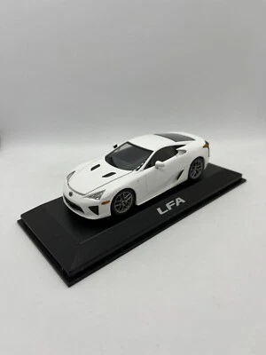 MINICHAMPS Lexus LFA white LFA079 1:43 1/43 - Image 1 of 4