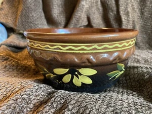 Vintage Signed Hand Painted Red ware Bowl 8 3/4" x 4" - Picture 1 of 7
