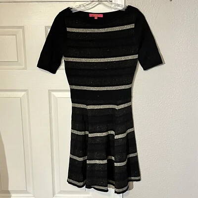 Vestido Catherine Malandrino Mujer S Rayón Metálico Patinador Manga Corta Elastizado Foto 1 de 4