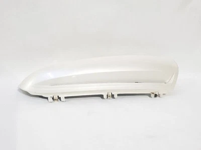 Moldura de cuarto superior trasero izquierdo PN 15045875 OEM 2004 Cadillac Escalade  Foto 1 de 4