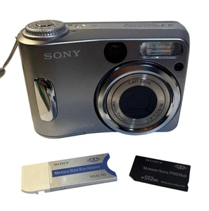 Sony Cyber Shot DSC-S60 Digital Camera 4.1 MP Carl Zeiss Lens Memory Card Inc - Bild 1 von 11