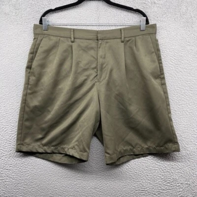 Bermudas cortas verdes rectas de tiro medio Dockers Golf para hombre talla 36 Foto 1 de 4