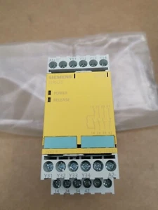 Siemens Siguard 3TK2835-1BB40 , 3tk28, 3tk2835 , Sicherheitskombination - Picture 1 of 4