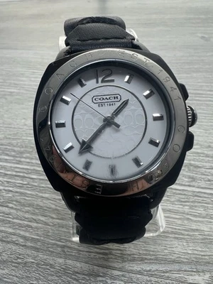 Reloj Coach 39mm esfera blanca correa cuero batería nueva Foto 1 de 4