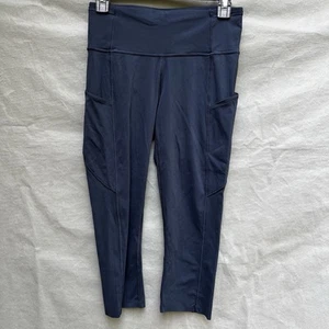 Lululemon Size 6 Dark Navy Blue Cropped Leggings Pockets Athletic Training - Picture 1 of 4