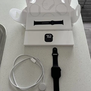 Apple Watch Series 10 46mm - Picture 1 of 6