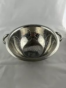 Colander - Picture 1 of 2