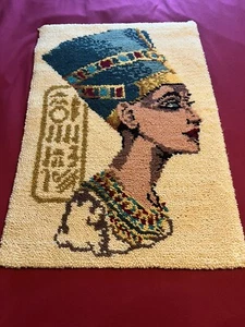 Vintage Queen Nefertiti Eqyptian Latch Hook Rug Wall Hanging Completed 27x38 - Picture 1 of 12