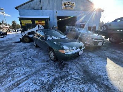 Panel moldura puerta delantera derecha FORD ESCORT 98 99 00 01 02 Foto 1 de 4