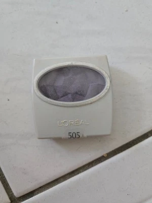 New L'Oreal Holographic Infinite Eyeshadow 505 Crown Jewel - Image 1 of 3