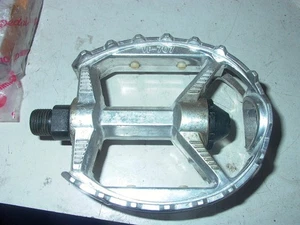 NEW OLD STOCK VINTAGE VICTOR BICYCLE PEDAL 1/2" LEFT VP-707 - Picture 1 of 2