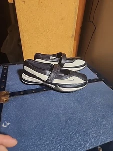 Nike 8W Mary Jane Damen-Golfschuhe marineblau & weiß - Bild 1 von 11