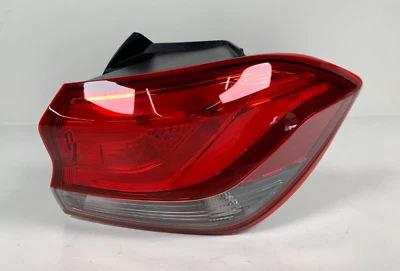 Hyundai Elantra GT 2018-2020 pasajero derecho halógeno exterior con luz trasera LED fabricante de equipos originales Foto 1 de 4