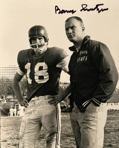 BARRY SWITZER HAND SIGNED 8x10 PHOTO ARKANSAS RAZORBACKS FOOTBALL AUTOGRAPH COA - Picture 1 of 2
