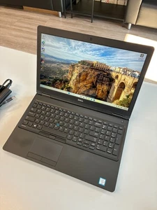 Dell Latitude 5580  Touch 15.6" / i7-7820HQ / RAM 24Gb / GeForce 940MX / SSD 512 - Picture 1 of 13