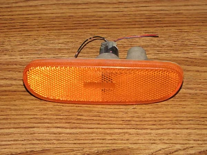 93-97 INFINITI J30 FRONT SIDE MARKER LIGHT RH OEM PASSENGER - Picture 1 of 1