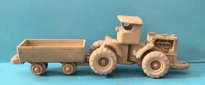 CB32: Lionel Gravel Gus Hard Plastic Tractor Toy 1970s.  - Picture 1 of 3