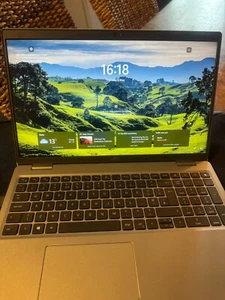 Dell Latitude 5521 Core i7-11850H 32GB Ram 512GB Windows 11Pro 15.6" Laptop - Picture 1 of 12