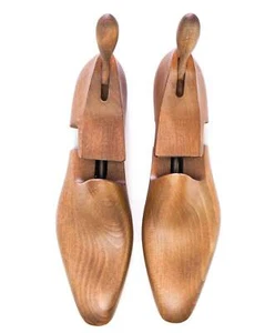 Salvatore Ferragamo braun Zedernholz Schuhbaum 11 D - Bild 1 von 9