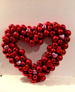 14" Valentine Heart Shaped Ornament Wreath - Picture 1 of 1