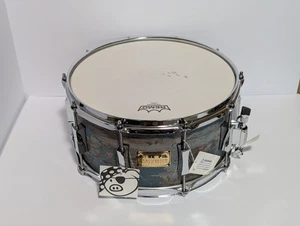 Tamburo rullante blu Pork Pie fienile usurato 14 x 7 pollici - Foto 1 di 8