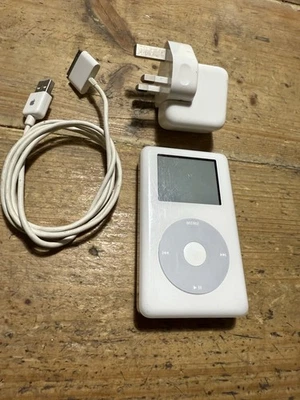 Apple iPod A1099 Classic 4th Gen 60GB SPARES - Image 1 of 3