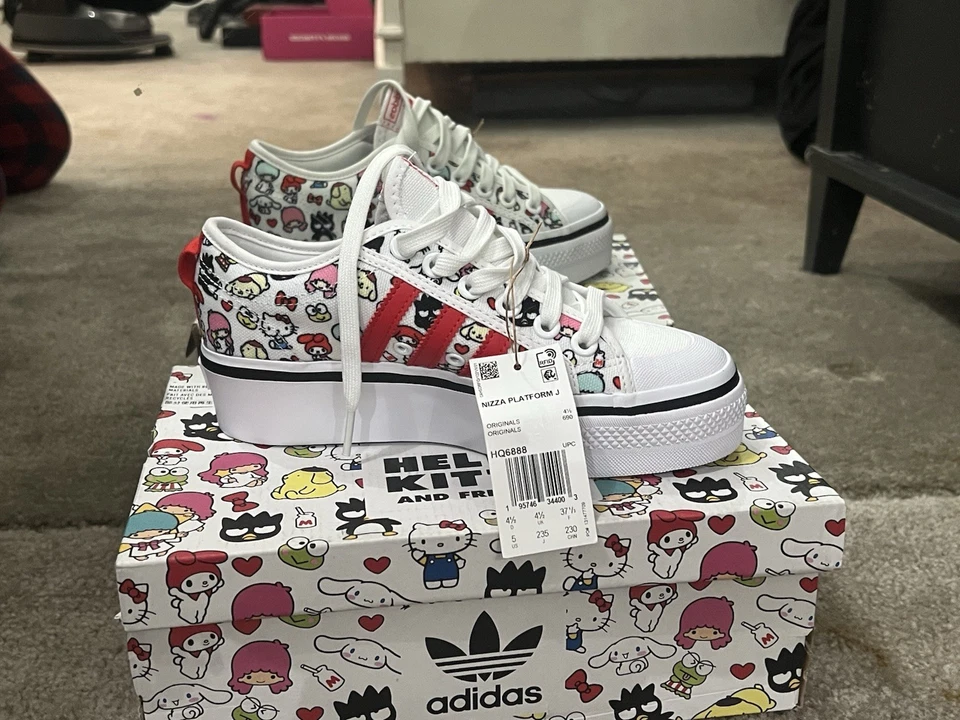 Size 5 (GS) - adidas Nizza Platform x Hello Kitty Low Hello Kitty and Friends