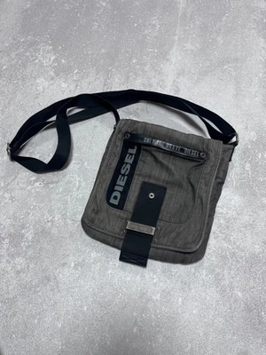 Bolsa carteiro vintage Diesel Y2K tiracolo bolsa utilitária militar Avant Garde - Imagem 1 de 4