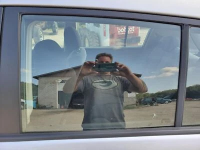 Puerta trasera izquierda cristal/ventana (tinte AS2) 2007-2012 Nissan Versa Foto 1 de 4