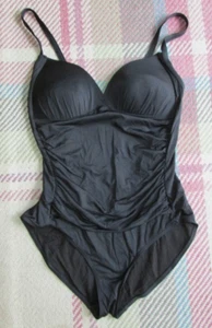 Damen schwarzes Badeanzug mit Bauchkontrolle, Ocean Club Gr. 16 - Bild 1 von 2