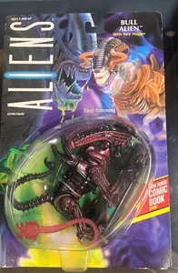 Aliens Bull Alien Kenner Toys Figure with Face Hugger & Comic Book 1992 NIB - Picture 1 of 10