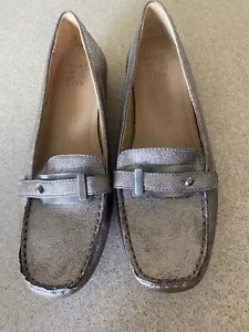 NATURALIZERGISELLA FLAT LOAFERS WOMEN SZ 10 PEWTER COLOR - Picture 1 of 8