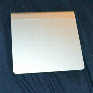 Apple Magic Trackpad 1 A1339 OEM wireless Bluetooth multi-touch argento - Foto 1 di 4
