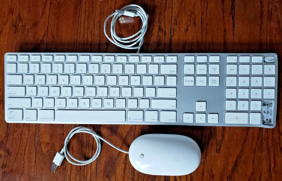APPLE Genuine Keyboard A1243 & Mouse A1152 Wired For PARTS or Repair - Image 1 of 4