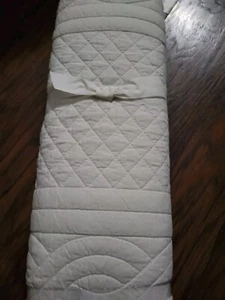 Pottery Barn Heirloom Scallop Table Runner White 18x108 - Picture 1 of 2