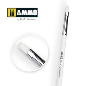Cepillo de aplicación de calcomanías AMMO 1 - AMIG8706 - Imagen 1 de 1