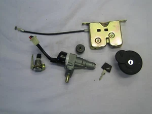 Schloßsatz komplett für SFM Scooter orig. Ersatzteil - Picture 1 of 1