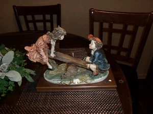 SELTENE VINTAGE G. ARMANI CAPODIMONTE SKULPTUR (JUNGE & MÄDCHEN AUF WIPPE) - Bild 1 von 13