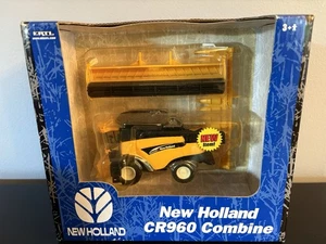Combinación de metal fundido a presión New Holland CR960 1/64 - Imagen 1 de 5