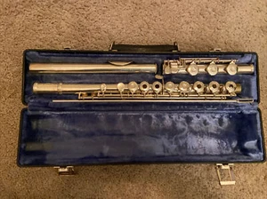 Vintage: Gemeinhardt; 3SHB Series Flute - Picture 1 of 6
