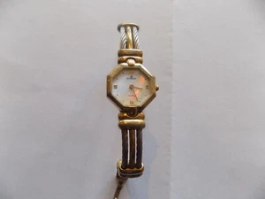 Dugena Vintage Damen Armbanduhr – Elegante Uhr, Perlmutt Ziffernblatt, Spangen - Bild 1 von 6