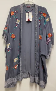 KIMONO JOHNNY WAS NUOVO CON ETICHETTE - Rayon grigio ricamato floreale stile aperto, medio $238 - Foto 1 di 10