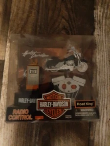 Still In The box HARLEY DAVIDSON RADIO CONTROL 27 mhz "ROAD KING" MOTOR CYCLE - Picture 1 of 2