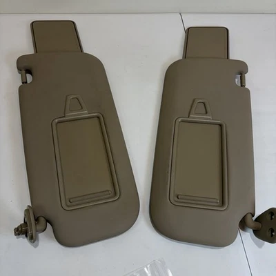 Juego de parasol Hyundai Elantra 2009-2012 beige con tornillos OEM Foto 1 de 4