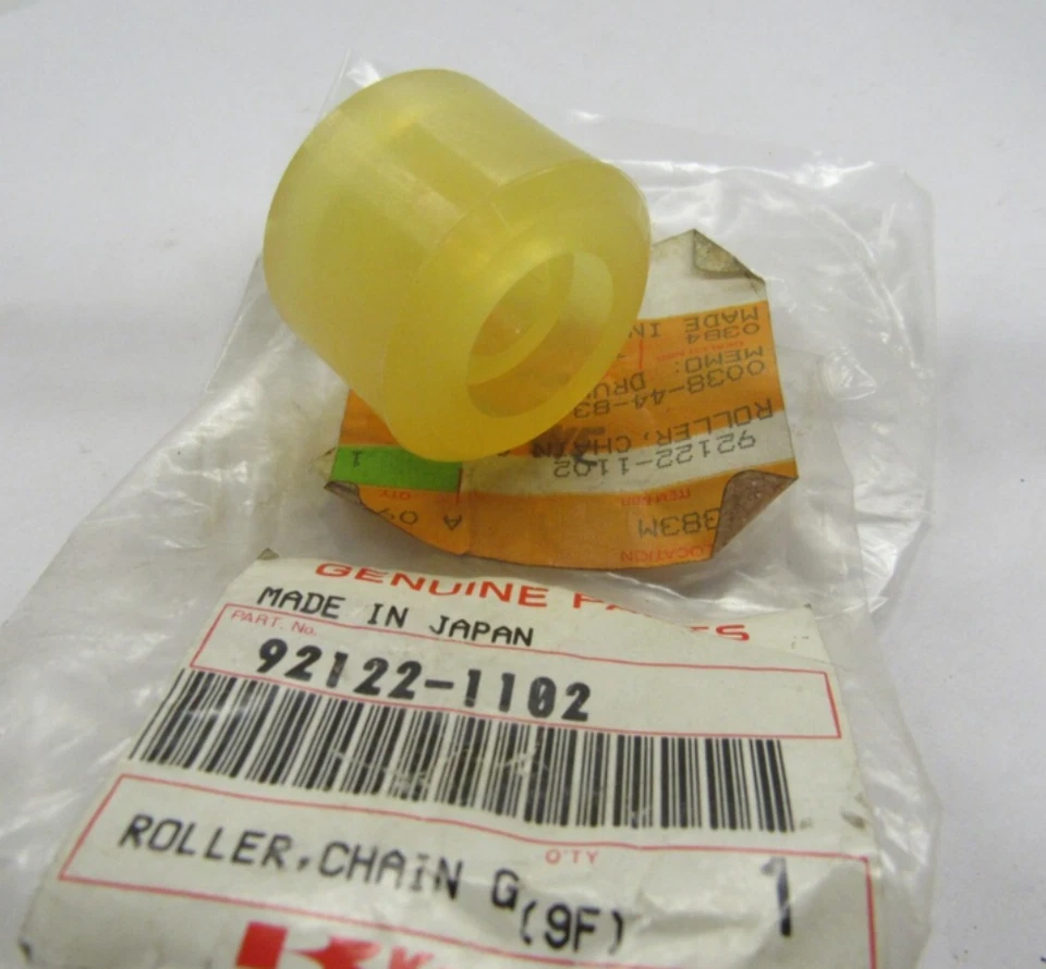 Guía de rodillos de cadena Kawasaki KXT250 Tecate OEM 92122-1102 Foto 1 de 1