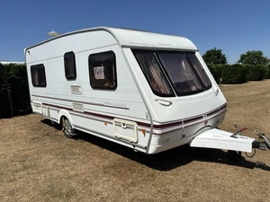 Swift Challenger 500 4 berth caravan - Picture 1 of 7