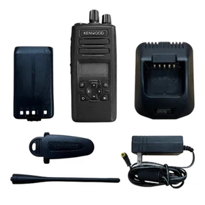 Radio digital portátil bidireccional Kenwood NX-3300-K2 UHF 400-520 MHz NXDN DMR usada - Imagen 1 de 1